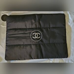 Chanel Puffer Quilted Pouch Handbag Cosmetic Travel Bag Authentic New GWP